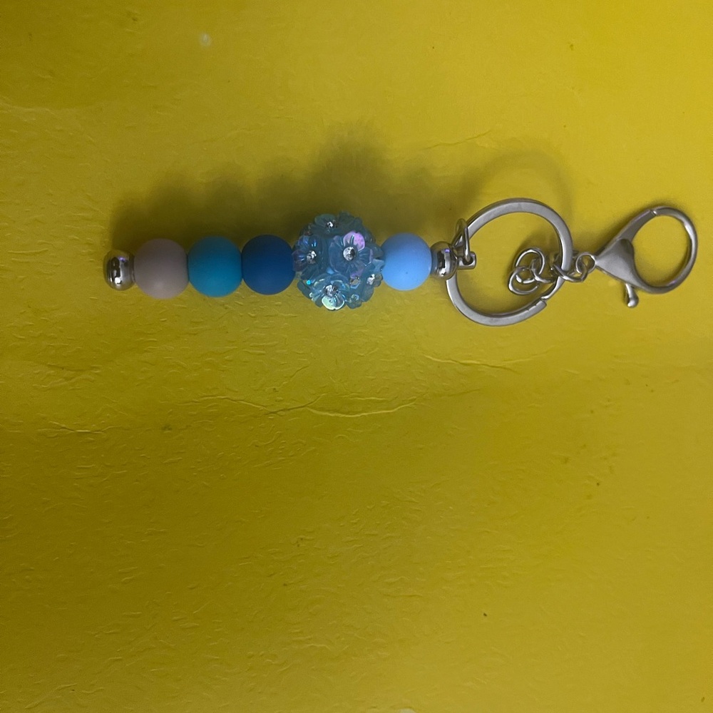 Blue Beaded Keychain - Picture 2 of 8